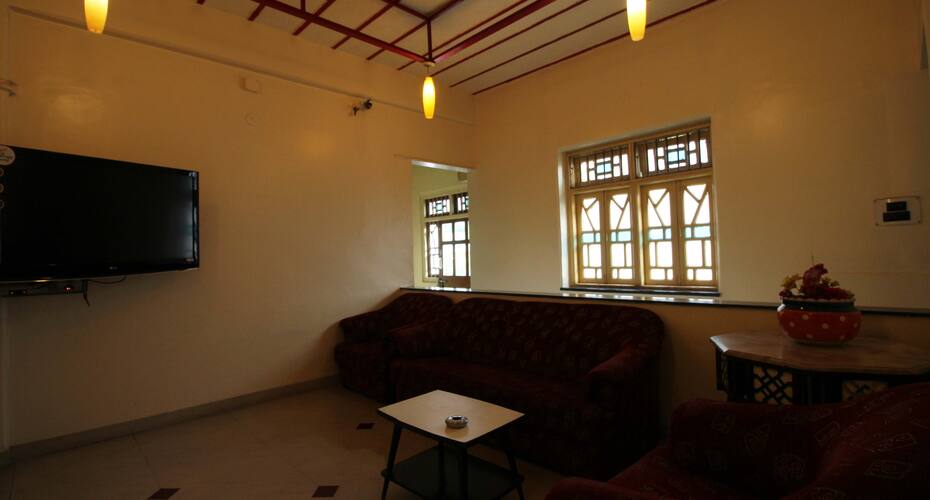 Hotel Home Land, Pune 3